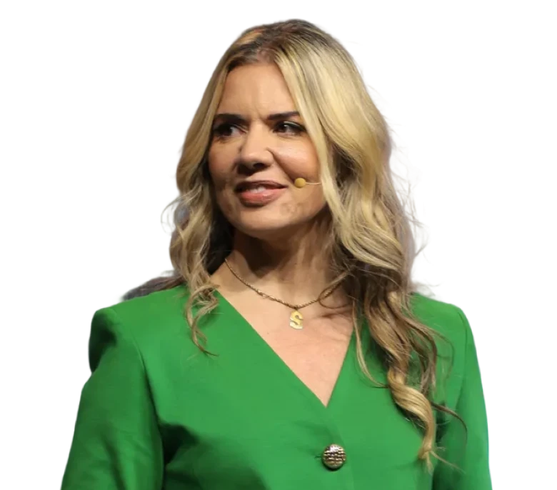 Dra. Sarina Occhipinti, fundadora da SariDoctors — médica e advogada, CRM-MG 27926